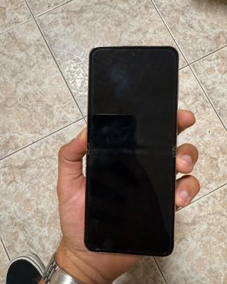 SAMSUNG Z4 Flip