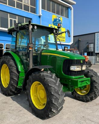 John Deere 5820-fr aria 140q