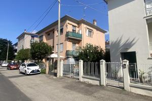 PORZIONE DI BIFAMILIARE A IMOLA