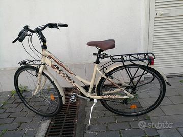 BICICLETTA DA DONNA ELETTRICA 