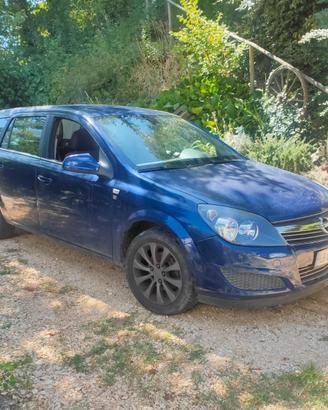 Opel Astra SW