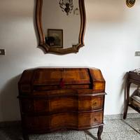 Scrittoio in legno vintage e specchio