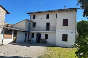 Villa di 340 m² con più di 5 locali e box auto dop