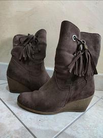 Stivali marroni a zeppa