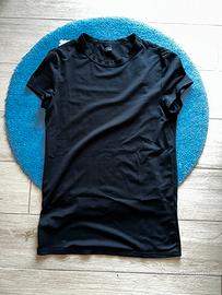 Maglia attillata nera – Taglia M