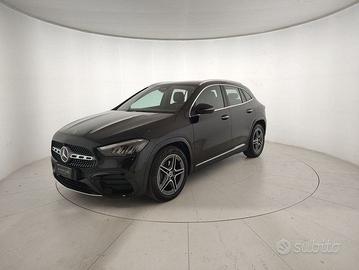 Mercedes-Benz GLA 180 d AMG Line Advanced Plu...