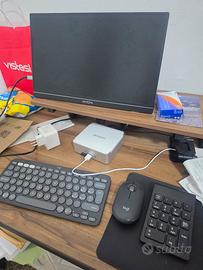 Schermo portatile  + pc fisso mini  + accessori
