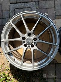 OZ HLT LEGGERA 9X19 5X112 ET30