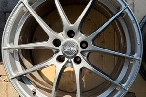 OZ HLT LEGGERA 9X19 5X112 ET30