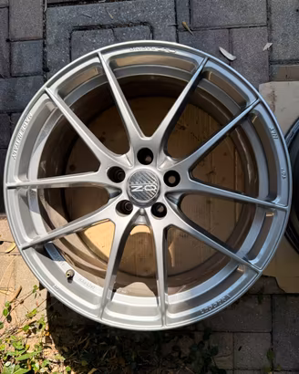 OZ HLT LEGGERA 9X19 5X112 ET30