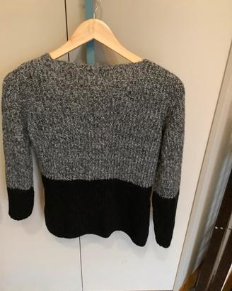 Maglione nero e grigio