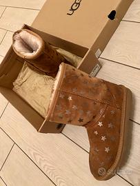 Boots UGG 35