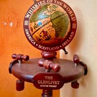 Espositore Girevole  “Whiskies of The World”
