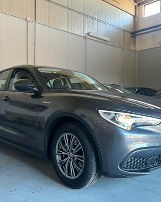 Alfa Romeo Stelvio 2.2 Turbodiesel 160 CV AT8 RWD 