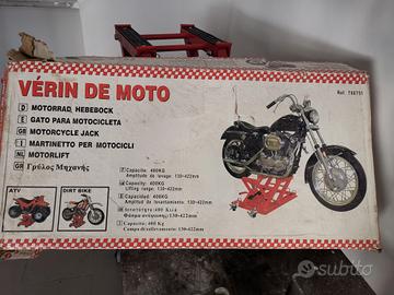ponte sollevamento moto