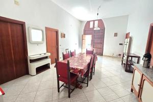 3 LOCALI A SANTA FLAVIA