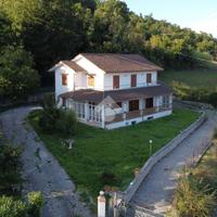 VILLA SINGOLA A TORRICELLA IN SABINA