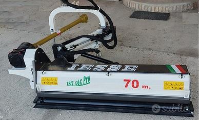 Trincia argini laterali e fisse per trattore