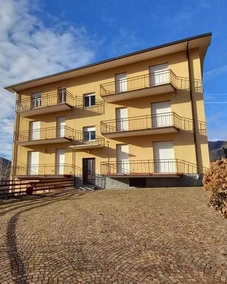 Appartamento di 97 m² con 3 locali e box auto a So