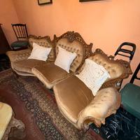 Poltrone e divano anni 70