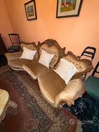 Poltrone e divano anni 70