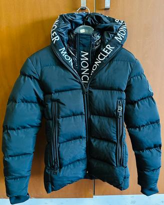 Giacca stile Moncler (non originale) – taglia S