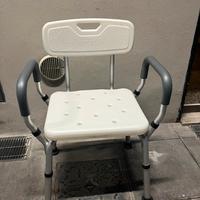 Sedia da doccia con schienale