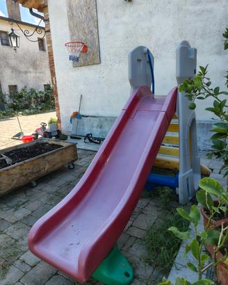 Scivolo da giardino