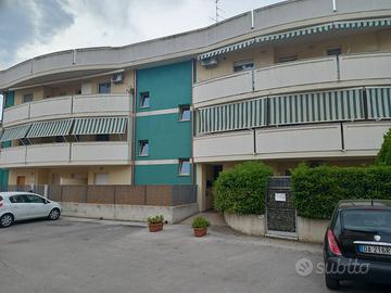 Ampio garage Porticone