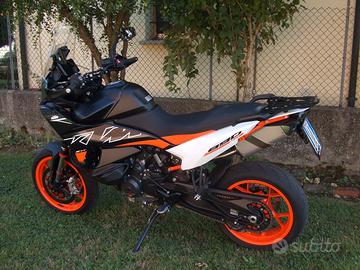 KTM 890 SMT 2025