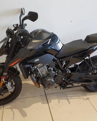 KTM 890 Duke my21