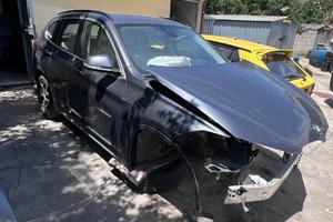 BMW X1 2.0 2018 cambio automatico incidentata