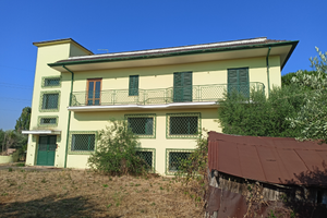 Vendita immobile ampia metratura