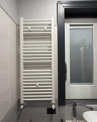 3 Termoarredi bagno bianchi 117 cm