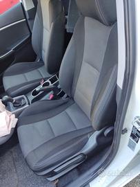 Sedile anteriore sx HYUNDAI I30 del 2015