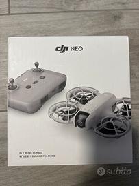 DJI Neo Combo Fly More
