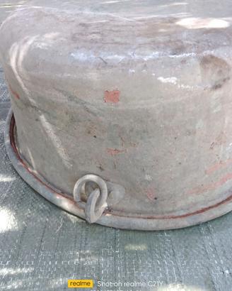 Pentola di rame antico
