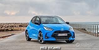 Toyota yaris 2022 musata frontale ricambi