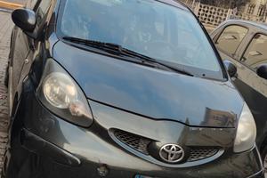Toyota Aygo 2005 1.0 benzina  185000km 