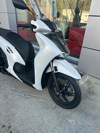 Honda sh 350 sport