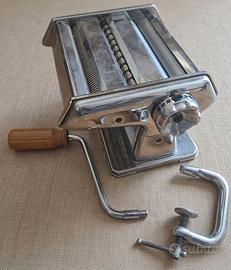Macchina per pasta Titania Excelsius in acciaio