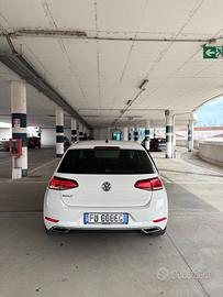 Volkswagen Golf 1.6 TDI 115 CV DSG 5p. Sport BlueM