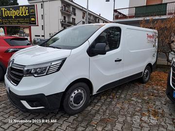 Renault Trafic blue dci