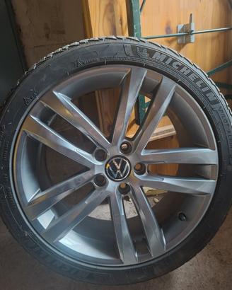 cerchi da  18 con gomme invernali