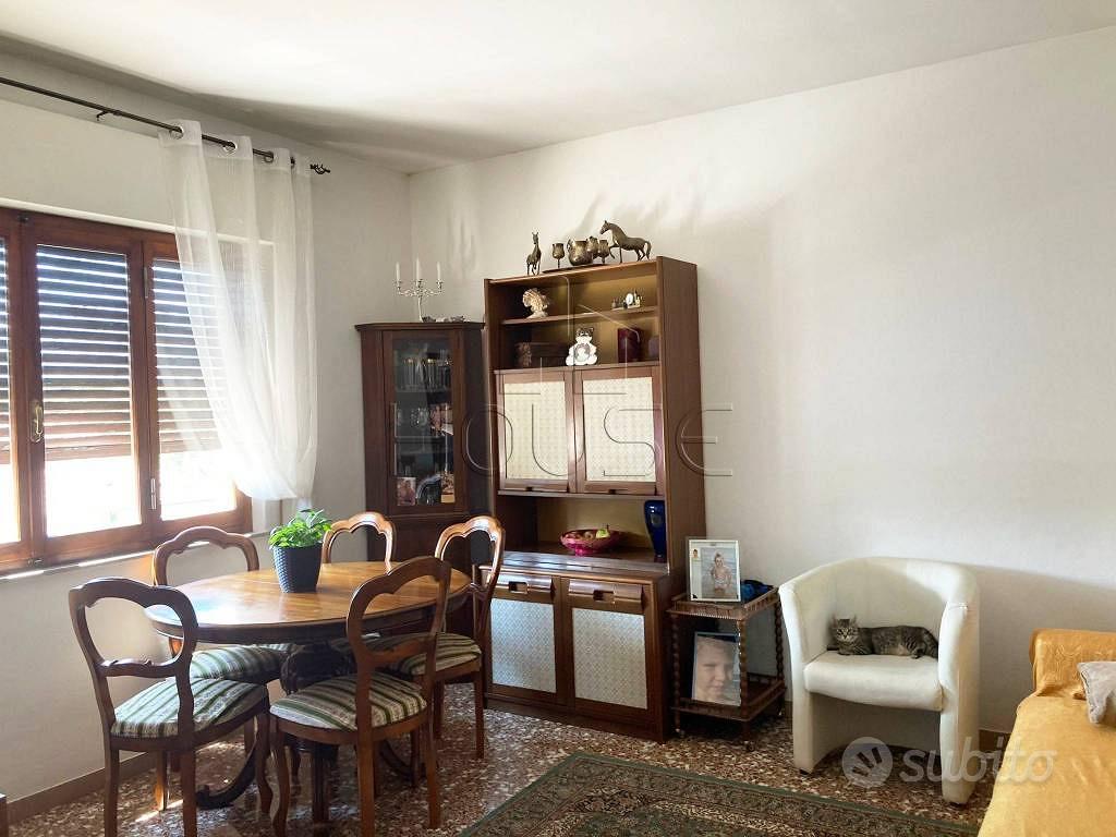 Appartamento di 250 m² con più di 5 locali a Monte - Vista 3