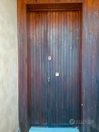 Porta d'ingresso (smontata)con serratura sicurezza