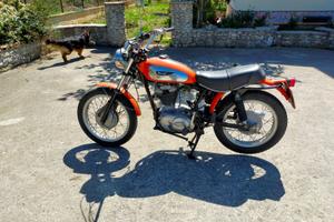 Ducati Scrambler 350.