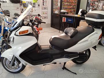 Suzuki Burgman 650 Valigia