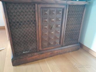 MOBILE CON GIRADISCHI.  THE VOICE OF  MUSIC  			