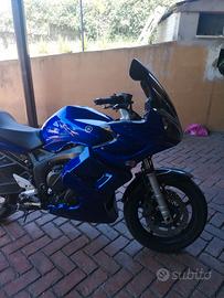 YAMAHA Fazer 600